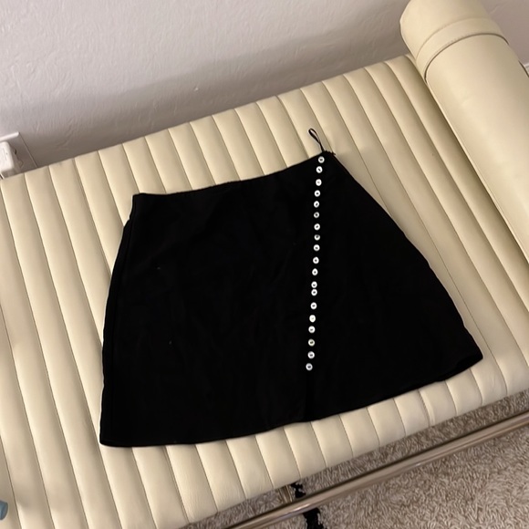 Zara linen blend black mini skirt with buttons! - Picture 5 of 7